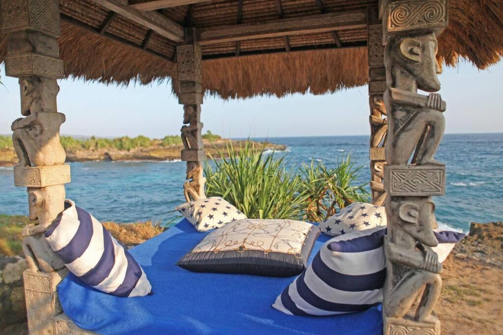 Villa Lumba Lumba - Oceanfront & Spectacular View! Nusa Lembongan  Exterior photo